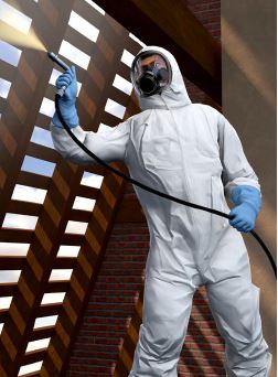 Abb. 18 Arbeiten mit Chemikalienschutzanzug