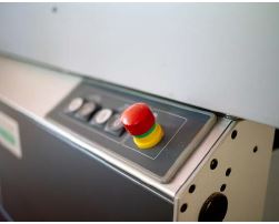 Abb. 24 Not-Halt Befehlseinrichtung