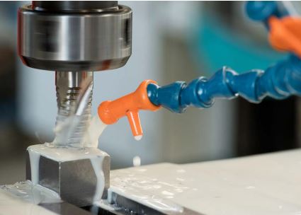 Abb. 3 Khlschmierstoff in der Metallverarbeitung zur Wrmeabfuhr zwischen Werkstck und Werkzeug
