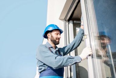 Abb. 77 Montagearbeiten auf der Baustelle