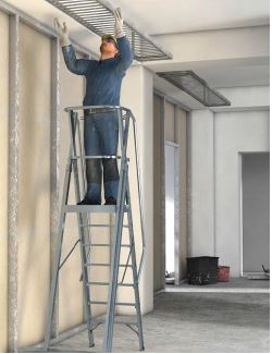 Abb. 84 Arbeiten ber Kopf auf einer Podestleiter