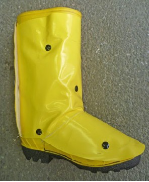 Abb. 42 Gamasche � Achtung, die Forderungen des Anhangs 7 sind nicht vollst�ndig erf�llt � Abst�nde Gamasche-Sohle �berschritten.