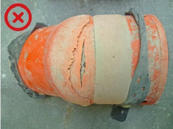 Abb. 83 Riss in sowie Abnutzung an Schale an Typ 1