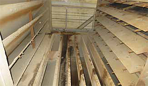 Abb. 79 Geffnete Siebanlage mit noch nicht abgedeckten Heimine