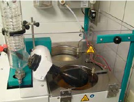 Abb. 89 Asphaltanalysator mit Rotationsverdampfermodul