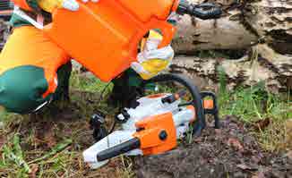 Abb. 142 Sicherheitseinf�llstutzen verhindern das �berlaufen von Kraftstoff