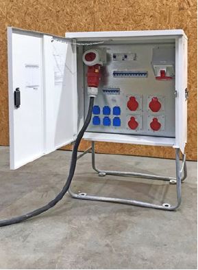 Abb. 10 Baustromverteiler mit Gertestecker