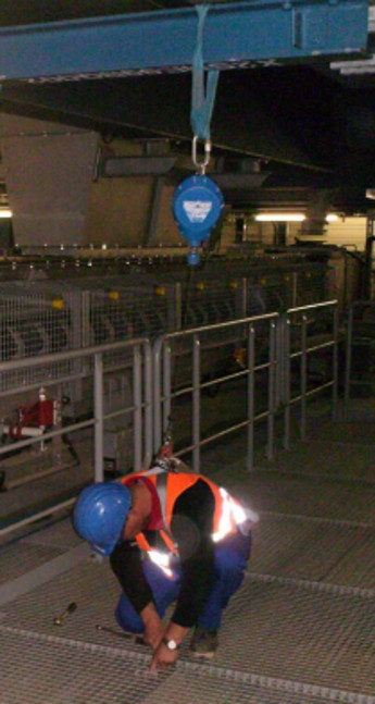 PSA gegen Absturz mit Höhensicherungsgerät