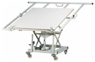 Abb. 29 Durch Plattenschwenkwagen entfllt manuelles Heben und Tragen