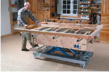 Abb. 33 Montagetisch, hhenverstellbar, auch zum Transport geeignet