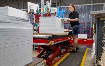 Abb. 6 Scherenhubtisch zur Anpassung der Arbeitshhe