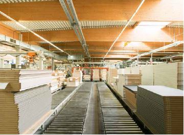 Abb. 9 Anlieferung der Werkstcke ber Rollenbahnen