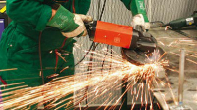 Arbeiten mit einem Winkerlschleifer