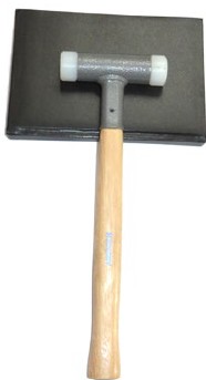 Abb. 15 Rckschlagfreier Hammer