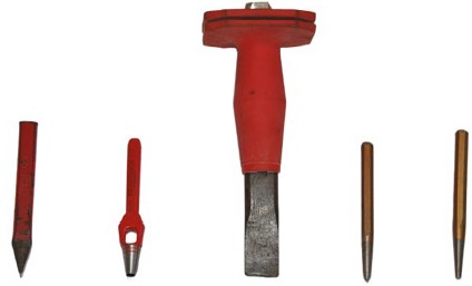Abb. 19 verschiedene Schlagwerkzeuge