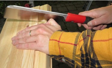 Abb. 47 Fhren eines Sgeblatts beim Anschnitt