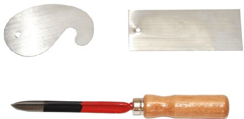 Abb. 65 Ziehklingen (oben) und Dreikant Hohlschaber (unten)